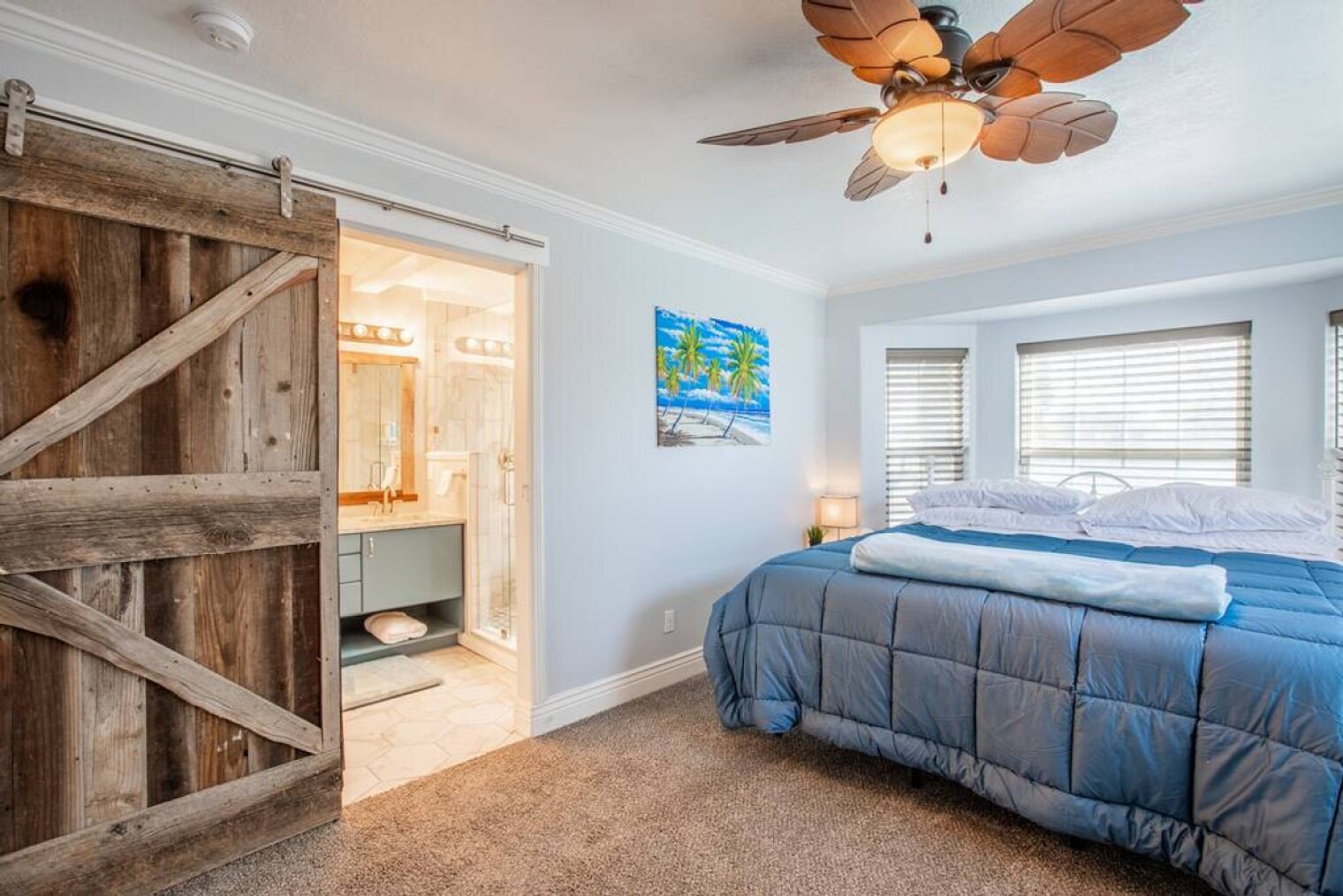 Building Photo - 671 E Center St