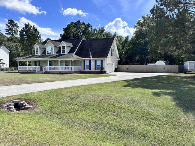 Building Photo - 304 Chisholm Trail