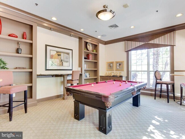 Building Photo - 4850 Eisenhower Ave