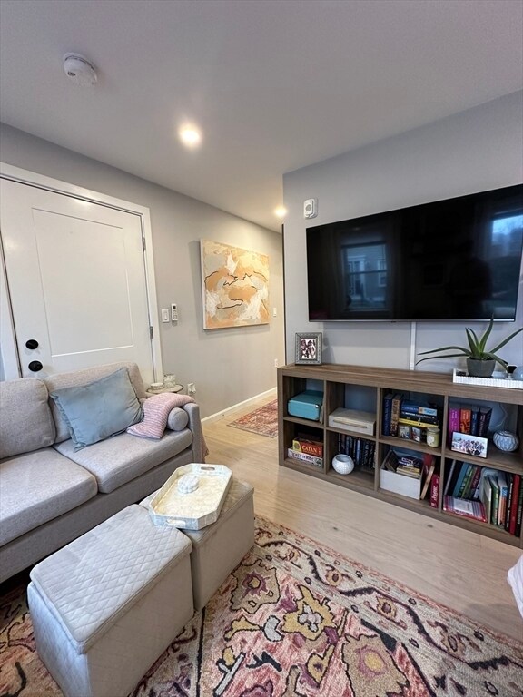 Building Photo - 24 Ferrin St