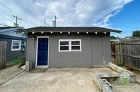 Building Photo - 7 Cherry Ave