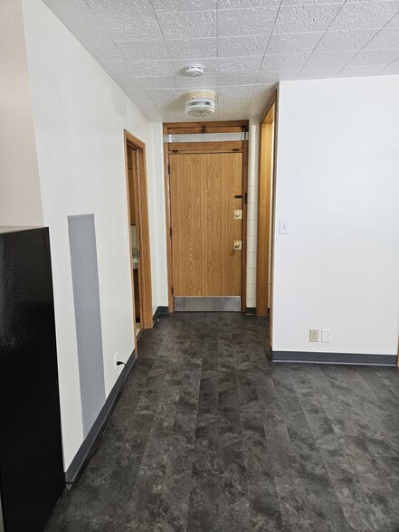 Entry door from inside the apartment - 1106 W Wisconsin Ave