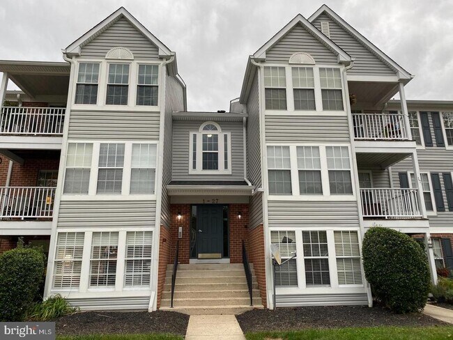 Building Photo - 23 Laurel Path Ct