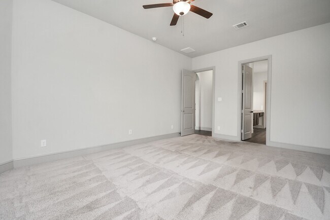 Building Photo - 22368 Misty Woods Ln