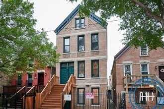 Building Photo - 2144 N Bell Ave