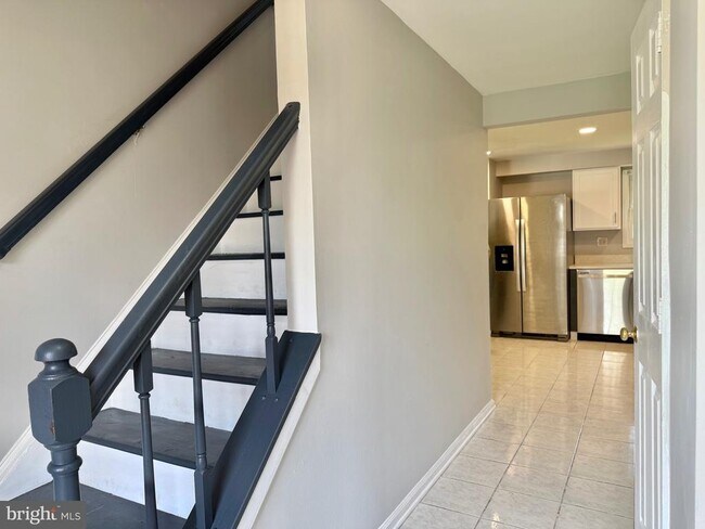 Building Photo - 2 Cinnabar Ct