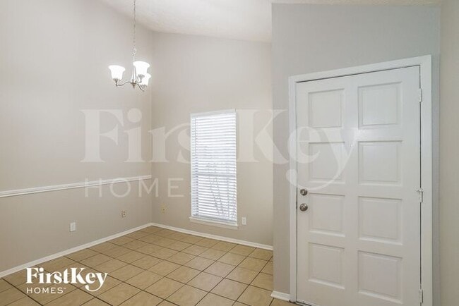 Building Photo - 3813 Clover Ln