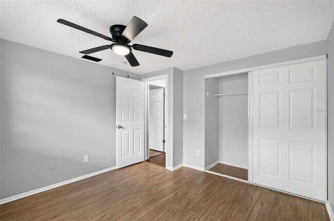 Building Photo - 8905 Tropical Palm Way