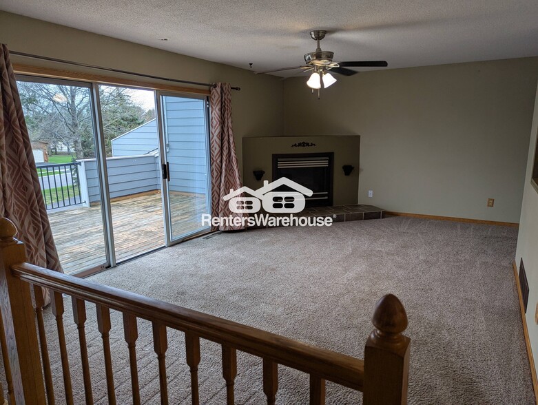 Building Photo - 14385 Estates Ave