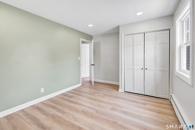 Building Photo - 61 Wakeley St