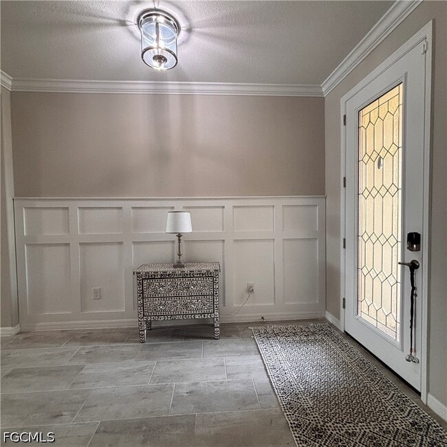 Building Photo - 4028 E Hampton Cir