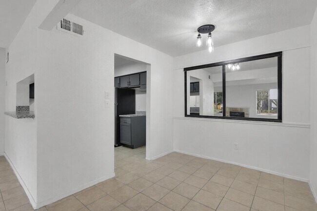 Building Photo - 12610 Ashford Meadow Dr