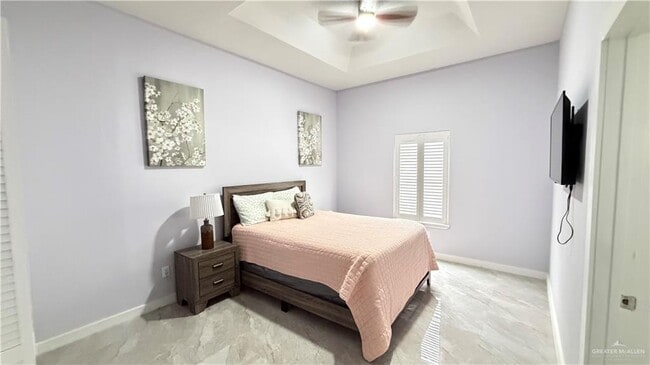 Building Photo - 30 Lilac Ave