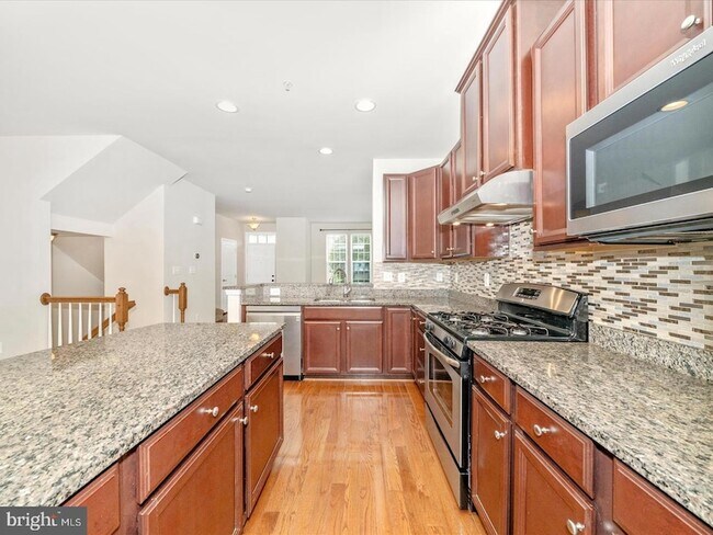 Building Photo - 22730 Autumn Breeze Ave