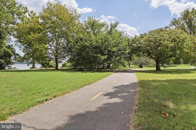 Building Photo - 6622 10th St