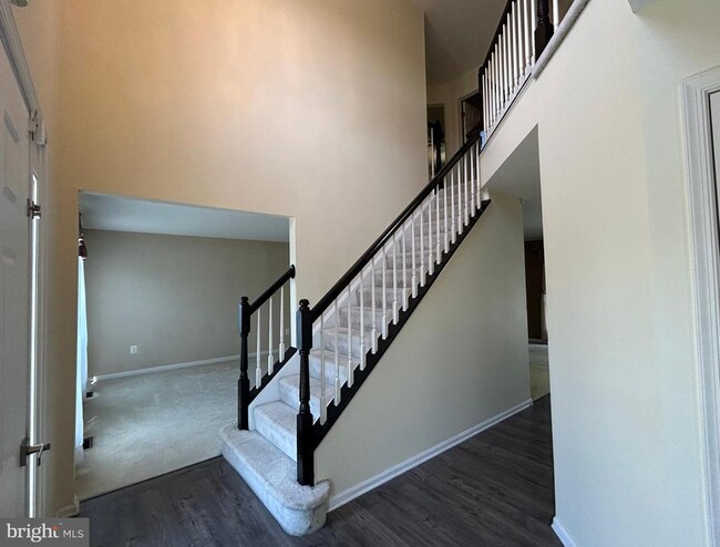 Building Photo - 13220 Willow Point Dr