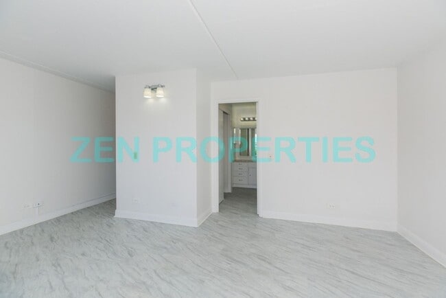 Building Photo - studio for rent at Lunalio Tower