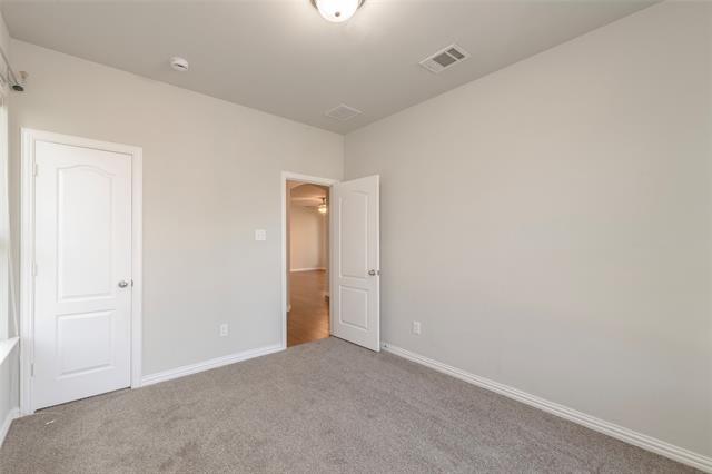 Building Photo - 2040 Barx Dr