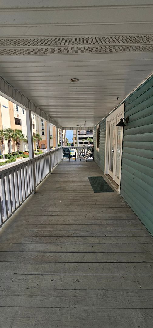 Building Photo - Snowbird Rental or Short-Term Getaway – Ju...
