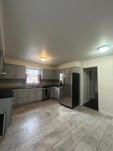 Building Photo - 4-Bed Retreat with Vaulted Ceilings & Covered Porch, minutes to the Shenandoah River in Front Royal