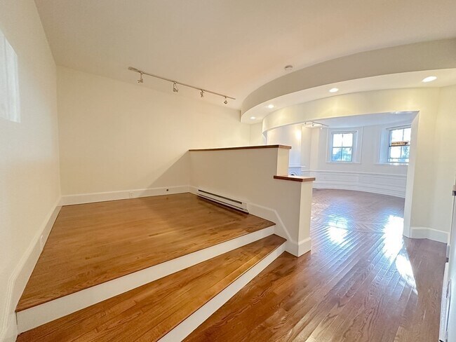 Building Photo - 532 Massachusetts Ave