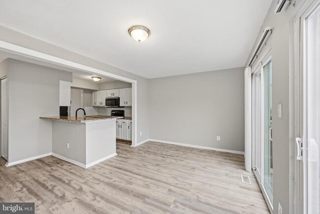 Building Photo - 40 Cobber Ln