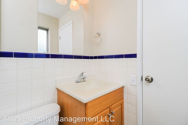 Building Photo - 3 br, 2 bath House - 1030 Lees Lane