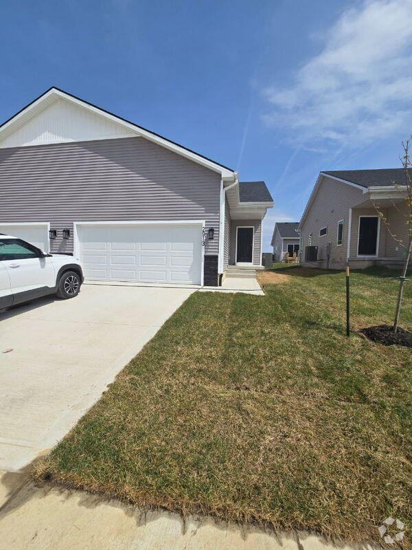 Building Photo - 2913 Long Avenue