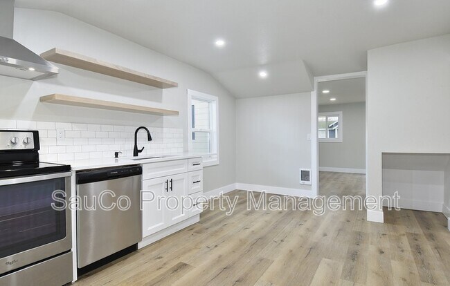 Building Photo - 202 NE 92nd Pl