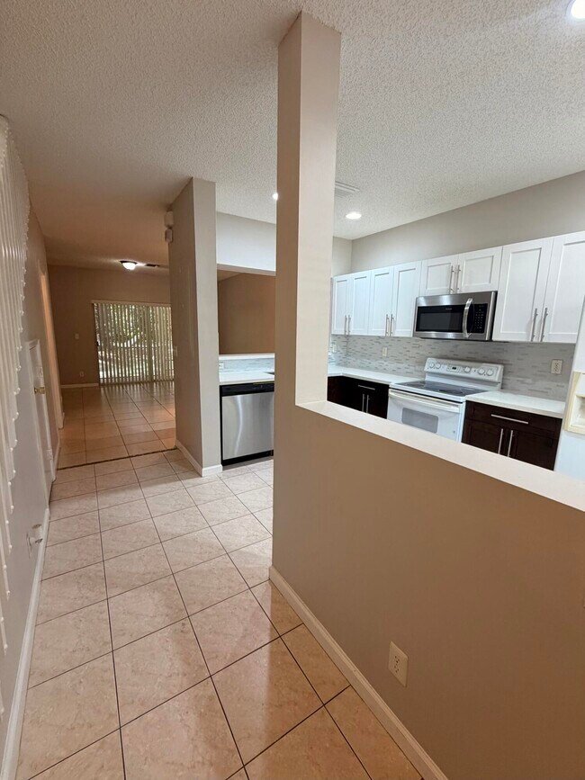 Building Photo - 5145 Palmbrooke Cir