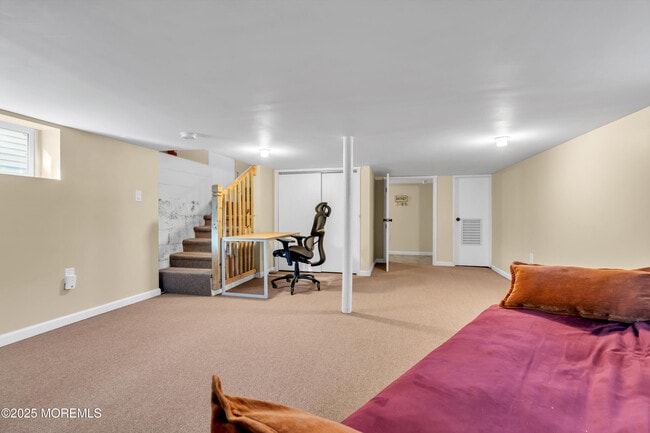 Building Photo - 1003 C St