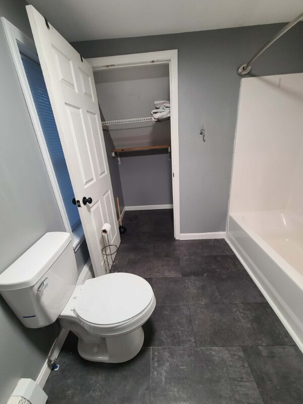 Building Photo - 1458 N Main St