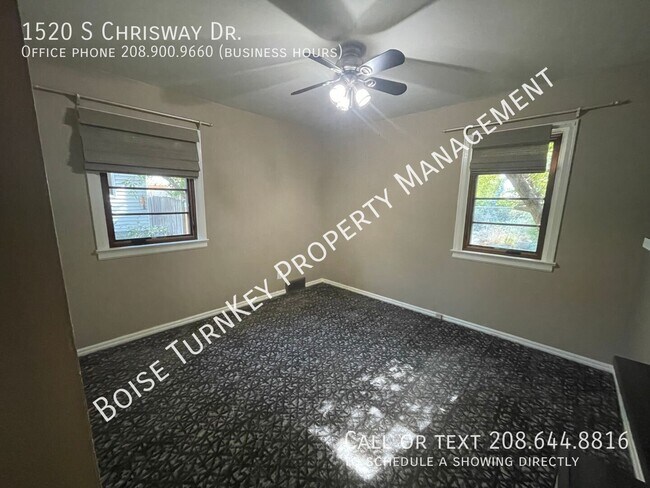 Building Photo - 1520 Chrisway Dr