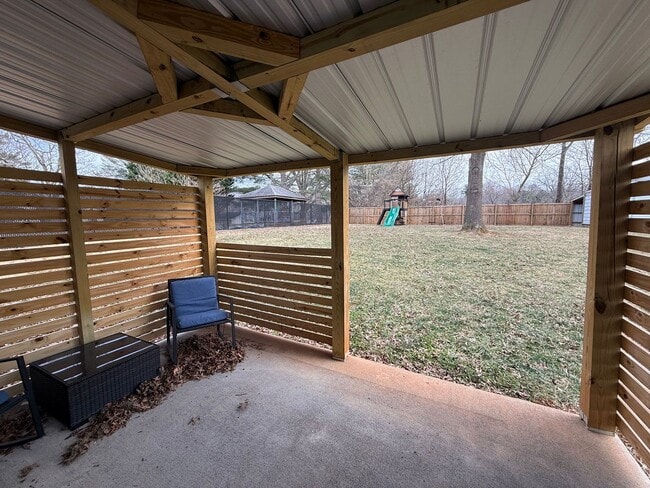 Building Photo - One Level 3 Bedroom 2 Bath Home in Hollins Area