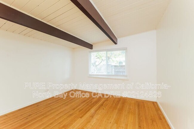 Building Photo - 166 Brush Creek Rd