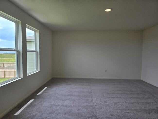 Building Photo - 145 Blazilmar Ln