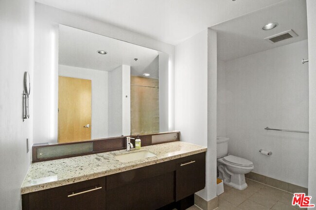 Building Photo - 1111 S Grand Ave