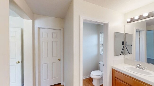 Building Photo - Beautiful Family Home