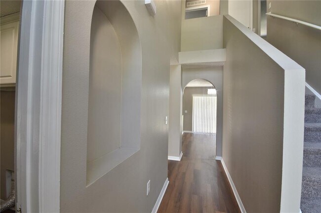 Building Photo - 512 Yearling Cove Loop