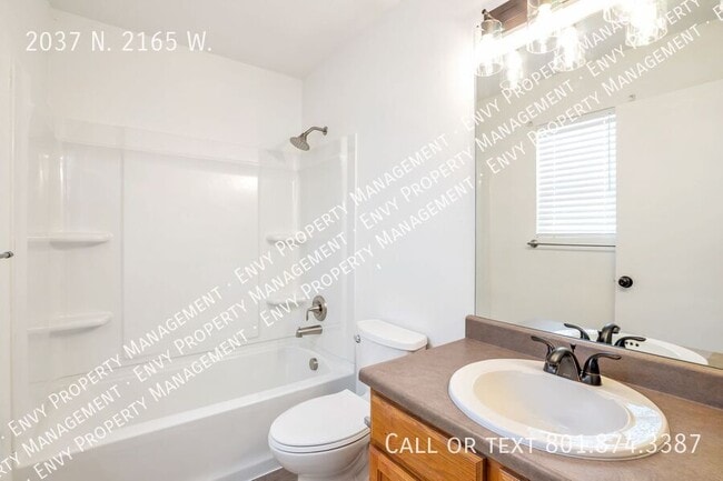 Building Photo - 2037 N 2165 W