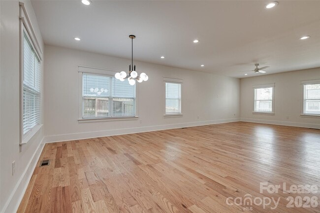 Building Photo - 1516 Princess Pl