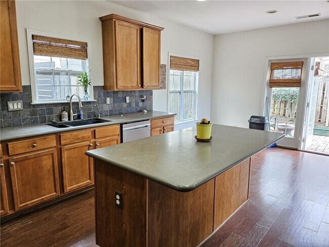 Building Photo - 3255 Warbler Way