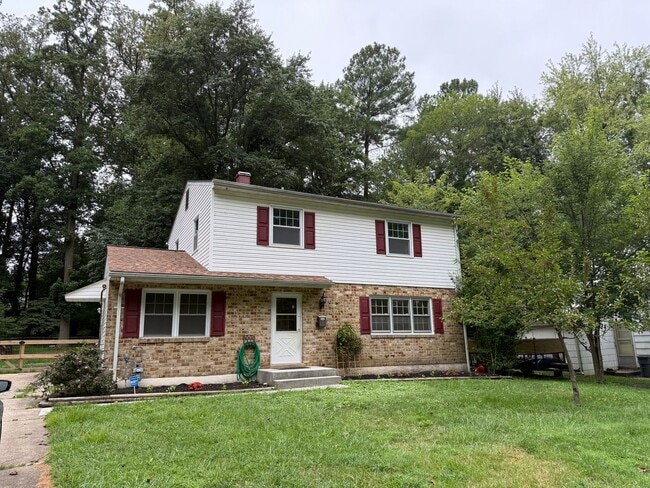 Primary Photo - 4 Bedroom Colonial SFH - Reisterstown