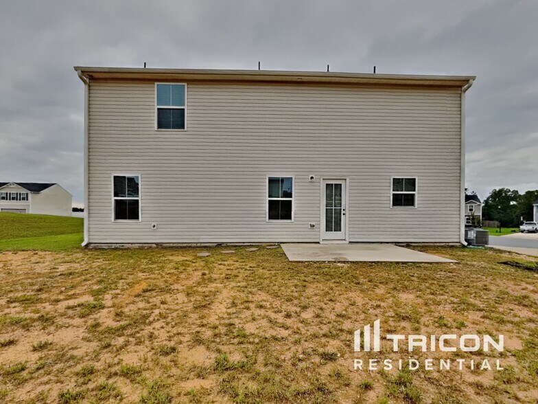 Building Photo - 16 Powder Ct