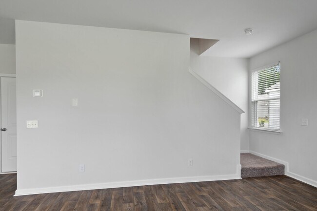 Building Photo - Charming 4 Bed Rental Home Located in Cypress Ridge!