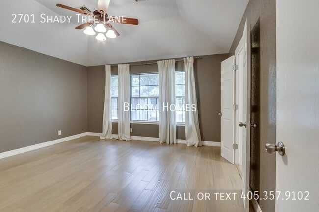 Building Photo - 2701 Shady Tree Ln