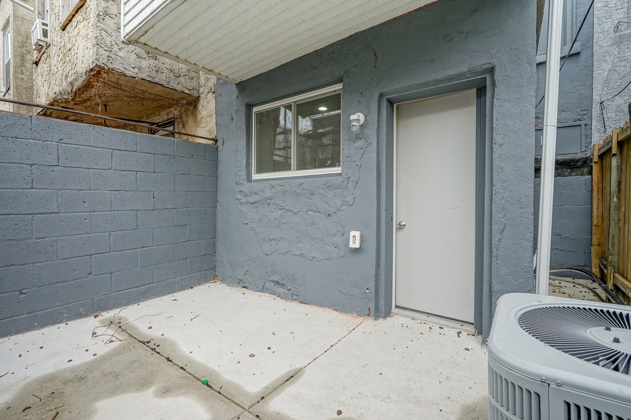 Building Photo - 1918 Pierce St