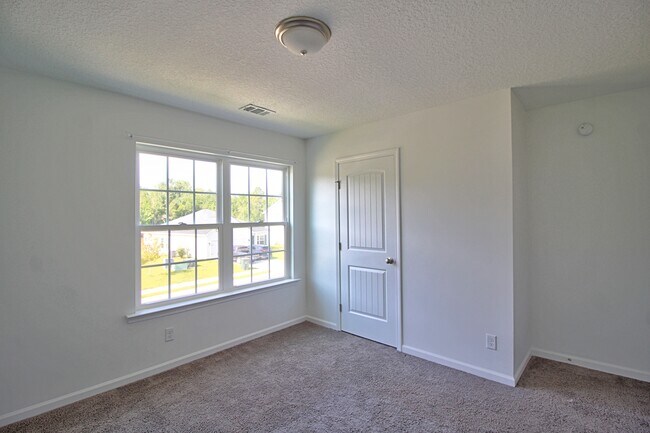Building Photo - 171 Brightleaf Cir