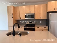 Building Photo - 306 S Paterson St
