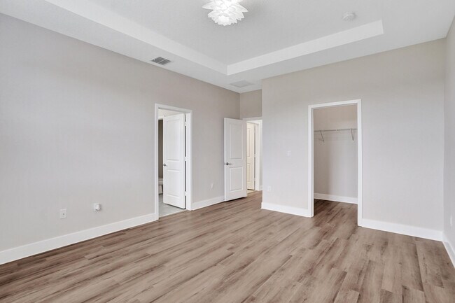 Building Photo - 4926 NW 48th Terrace